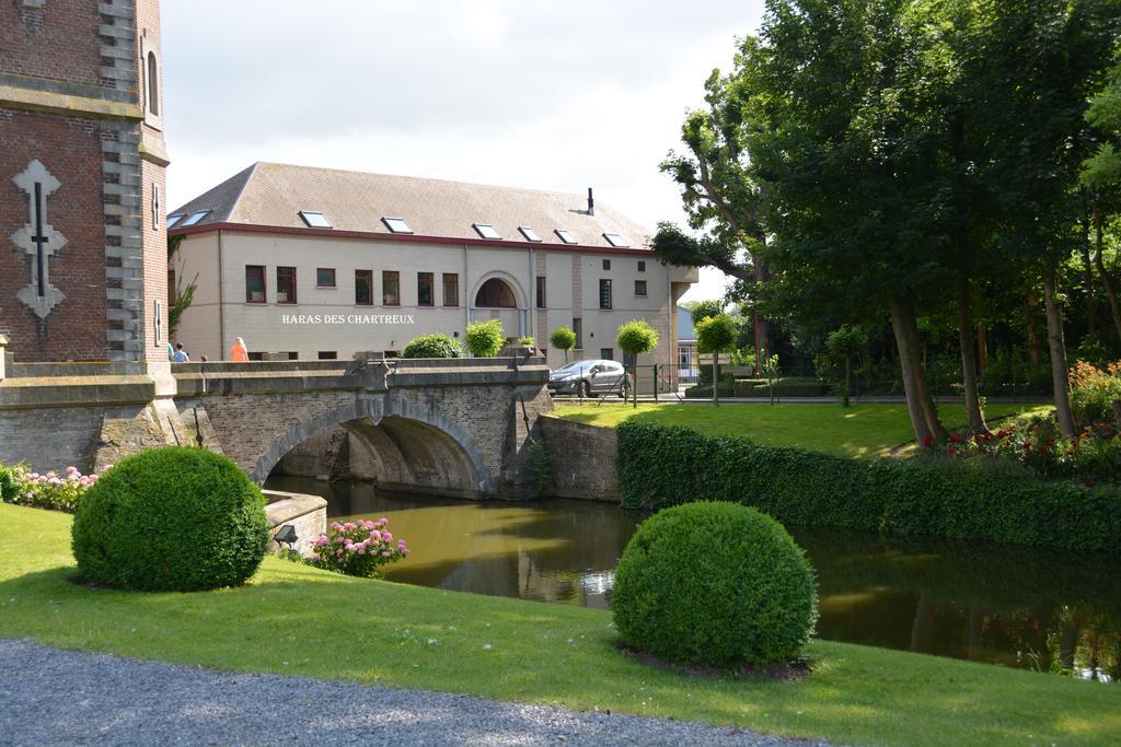 Haras Des Chartreux Hotel Estaimbourg Quarto foto